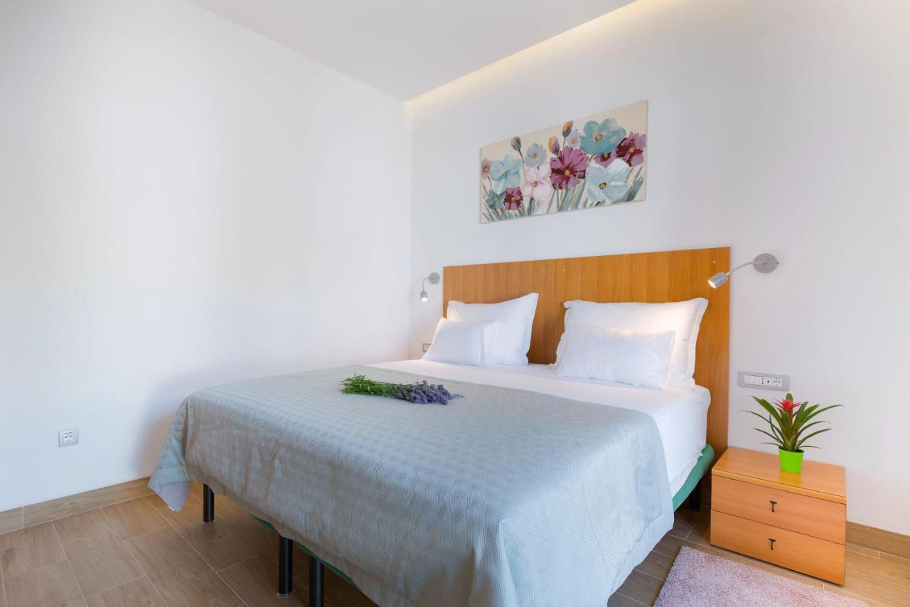 Beach Residences Caroline Hvar Town Exterior photo